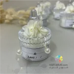 گیفت عروسی کندل با دیزاین گل پارچه ای